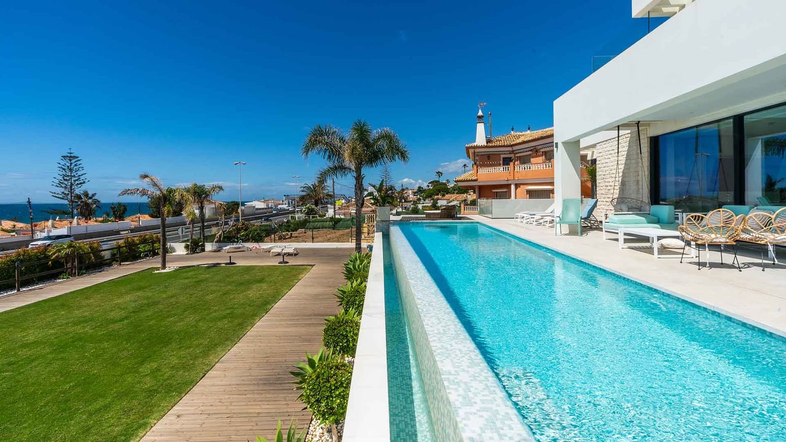 5 bedroom Villa for sale in El Chaparral with pool - € 3,100,000 (Ref: 9839136)