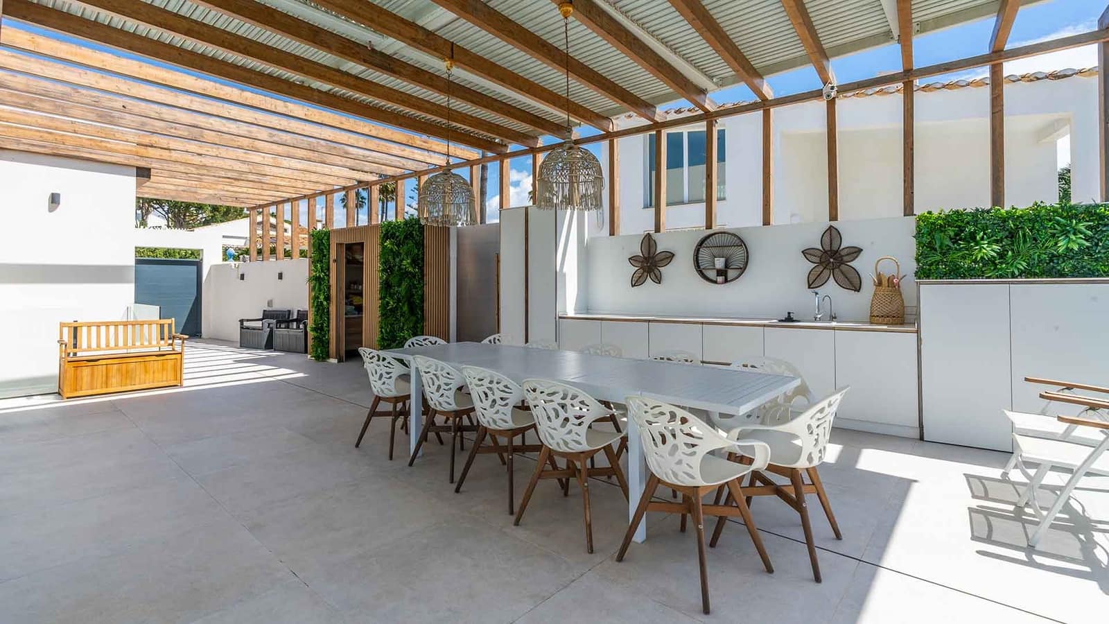 5 bedroom Villa for sale in El Chaparral with pool - € 3,100,000 (Ref: 9839136)