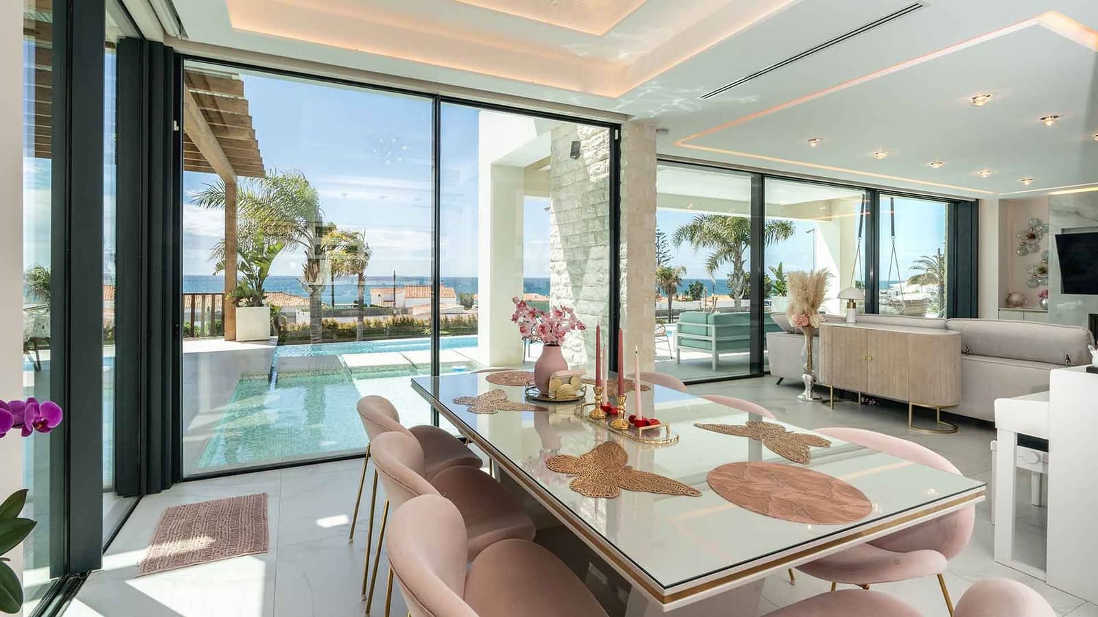 5 bedroom Villa for sale in El Chaparral with pool - € 3,100,000 (Ref: 9839136)