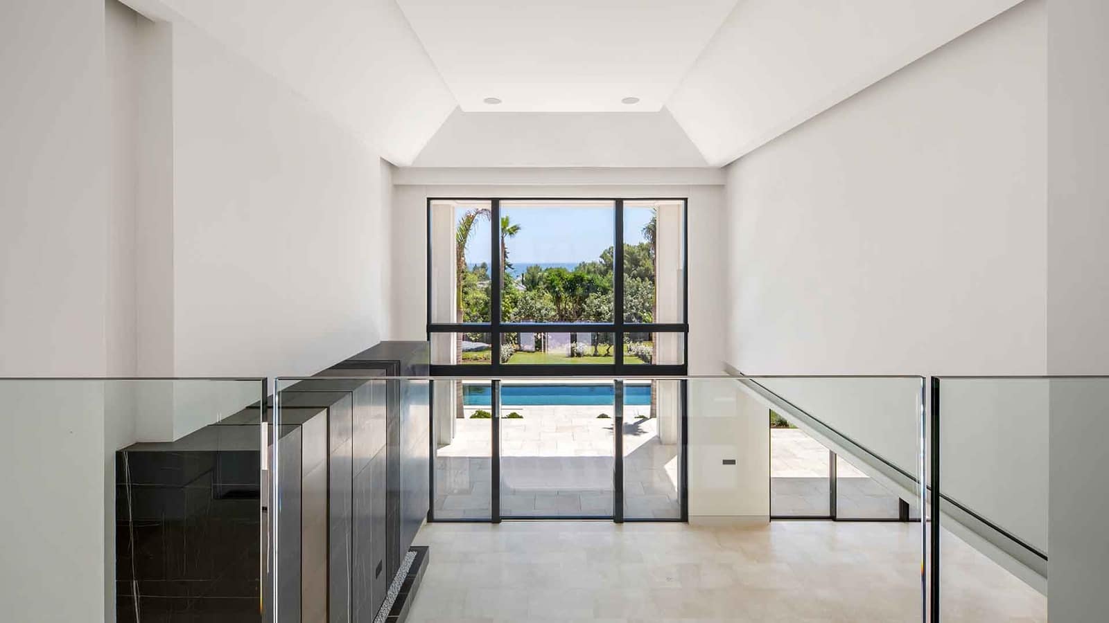 6 Zimmer Villa zu verkaufen in Golden Mile mit Pool - 9.300.000 € (Ref: 9843311)