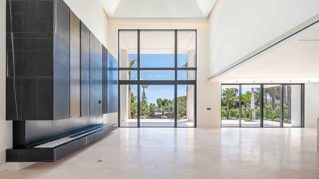 6 Zimmer Villa zu verkaufen in Lomas De Marbella, Marbella mit Pool - 9.300.000 € (Ref: 9843311)