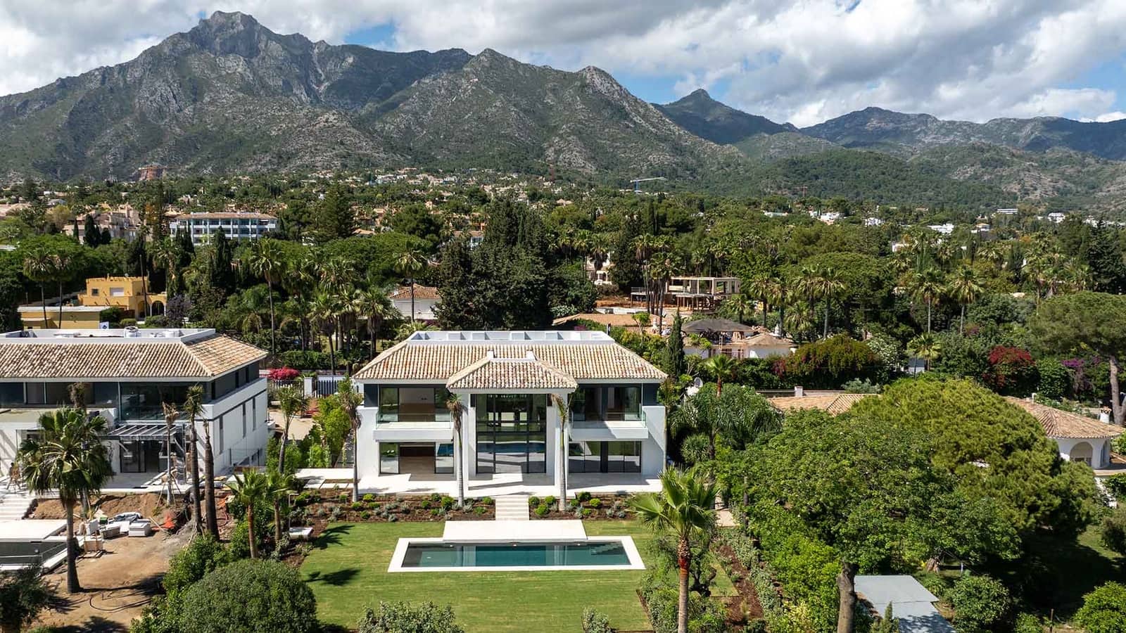 6 Zimmer Villa zu verkaufen in Golden Mile mit Pool - 9.300.000 € (Ref: 9843311)
