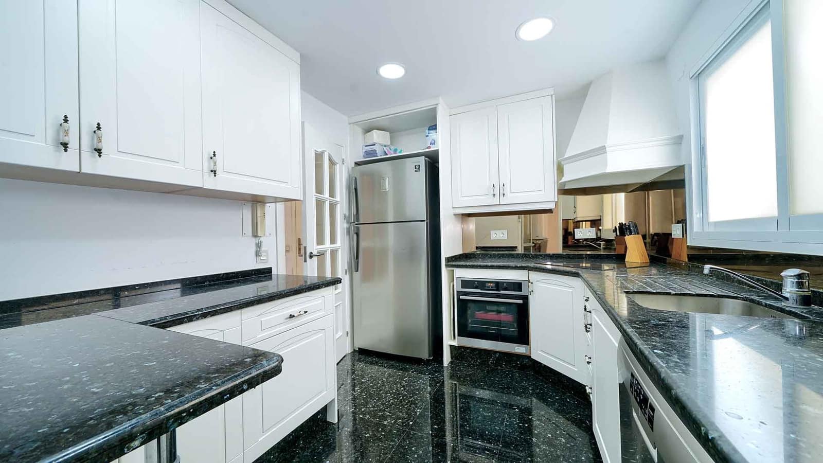 3 camera da letto Appartamento in vendita in Marbella con piscina - 1.590.000 € (Rif: 9843312)