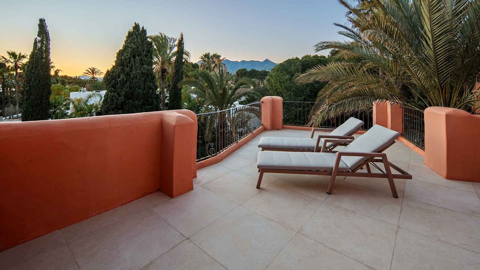 3 camera da letto Attico in vendita in Elviria con piscina - 4.250.000 € (Rif: 9846147)