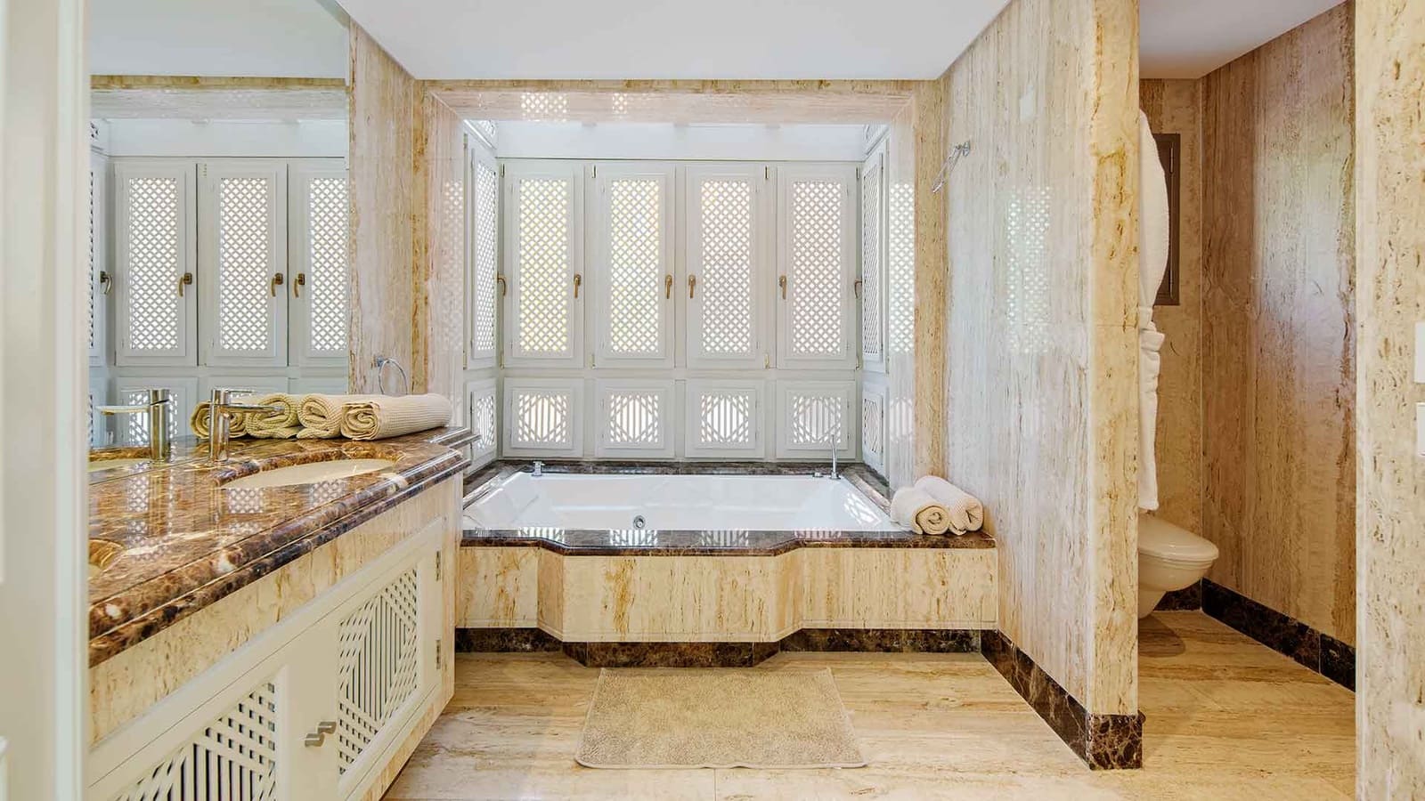 3 camera da letto Attico in vendita in Elviria con piscina - 4.250.000 € (Rif: 9846147)