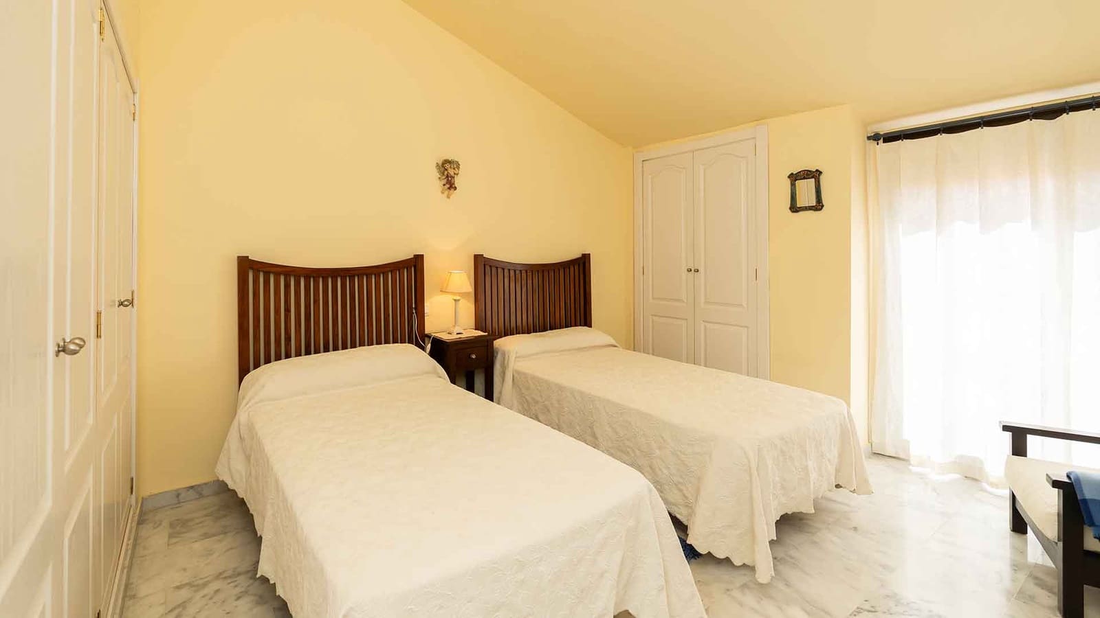 3 bedroom Apartment for sale in Golden Mile with pool - € 820,000 (Ref: 9846148)