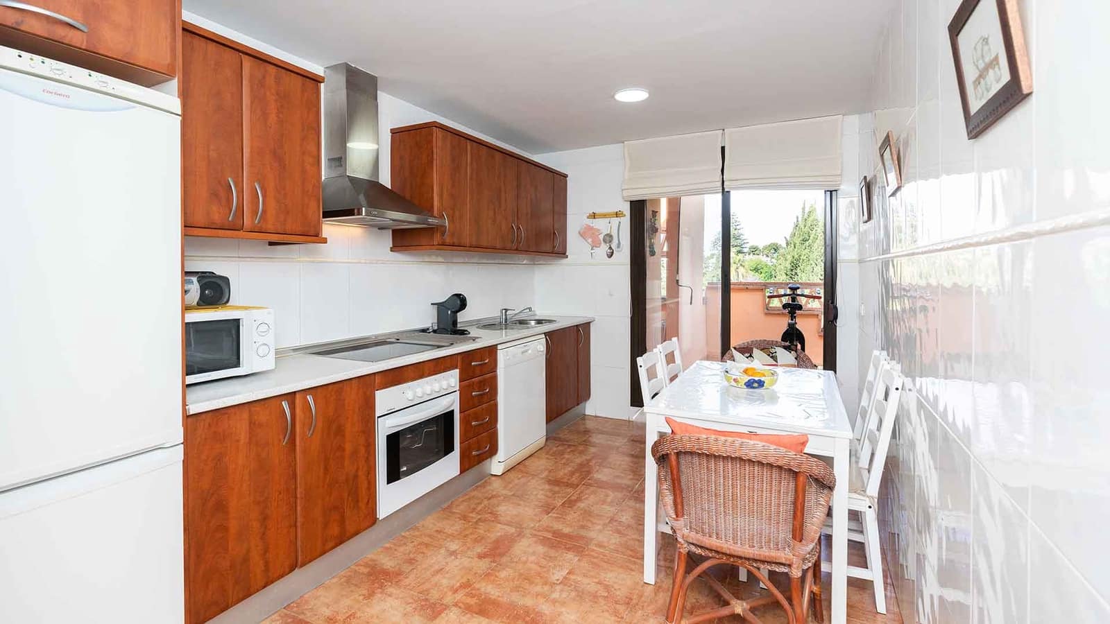3 bedroom Apartment for sale in Golden Mile with pool - € 820,000 (Ref: 9846148)
