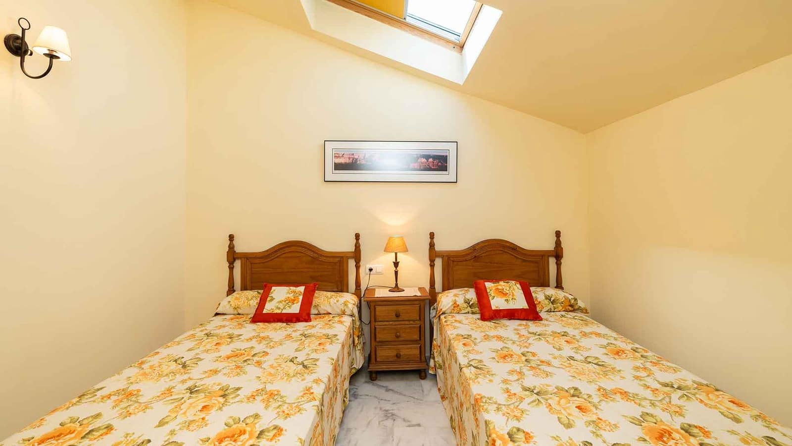 3 bedroom Apartment for sale in Golden Mile with pool - € 820,000 (Ref: 9846148)