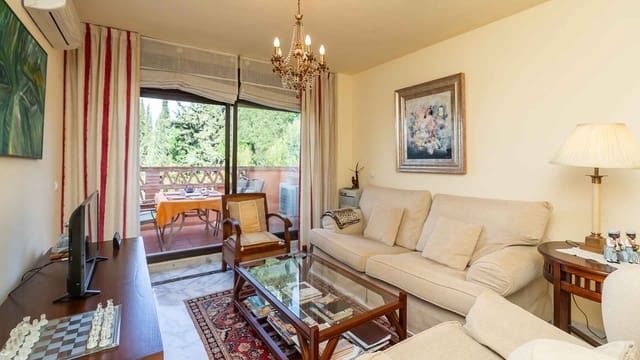 3 bedroom Apartment for sale in Lomas De Marbella, Marbella with pool - € 820,000 (Ref: 9846148)