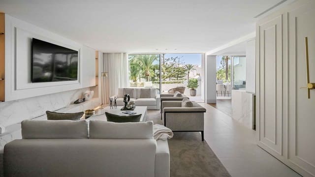 3 soveværelse Penthouse til salg i Lomas De Marbella, Marbella med swimmingpool - € 4.150.000 (Ref: 9851584)