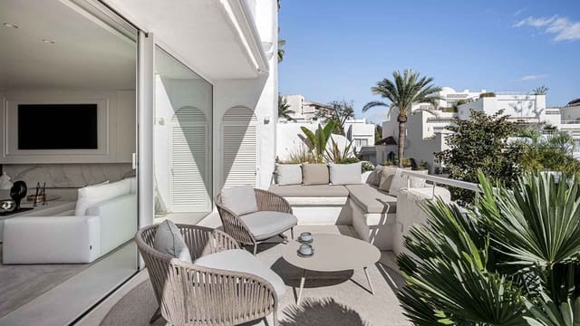 3 soveværelse Penthouse til salg i Lomas De Marbella, Marbella med swimmingpool - € 4.150.000 (Ref: 9851584)