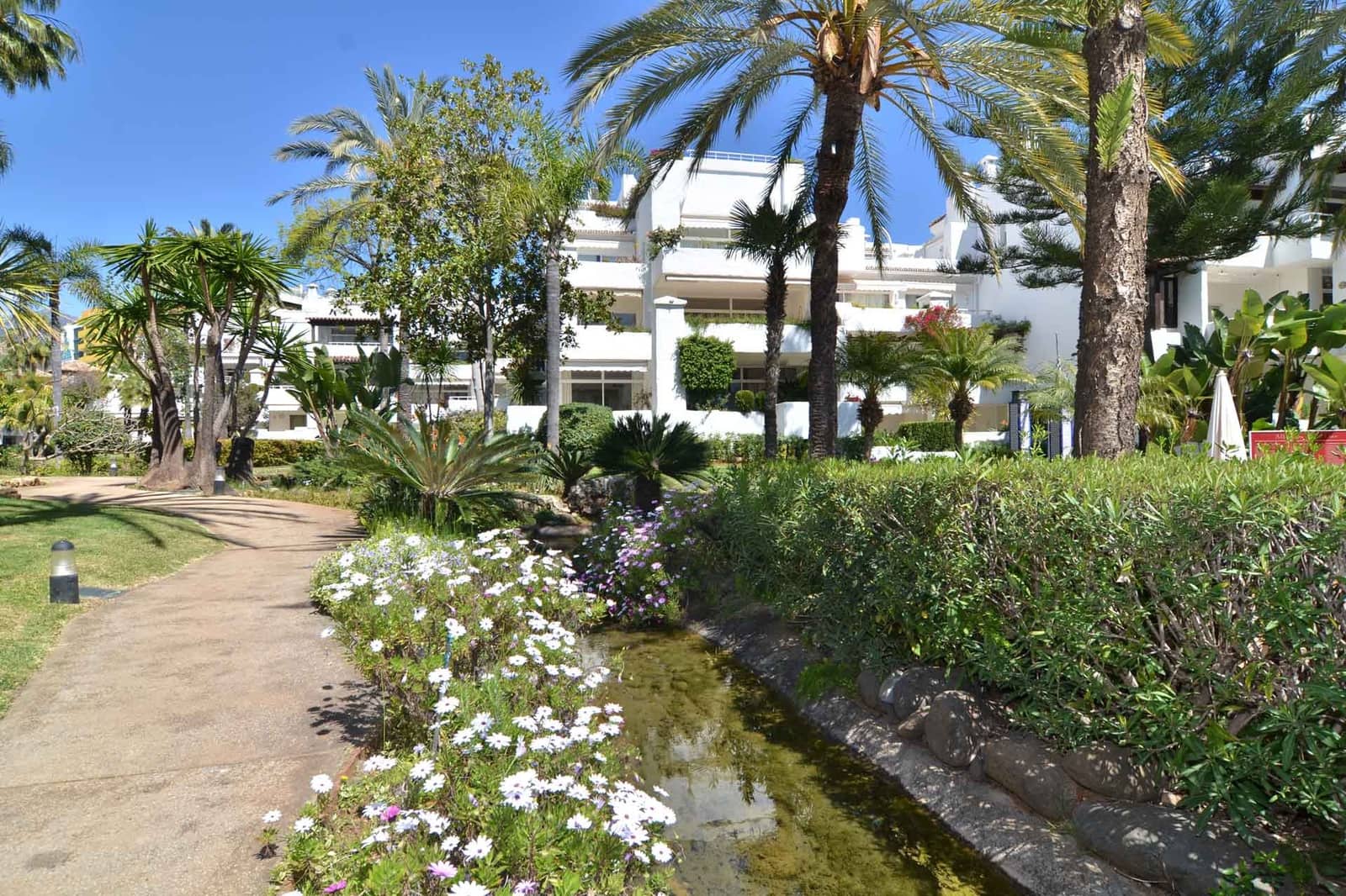 3 soveværelse Penthouse til salg i Golden Mile med swimmingpool - € 4.150.000 (Ref: 9851584)