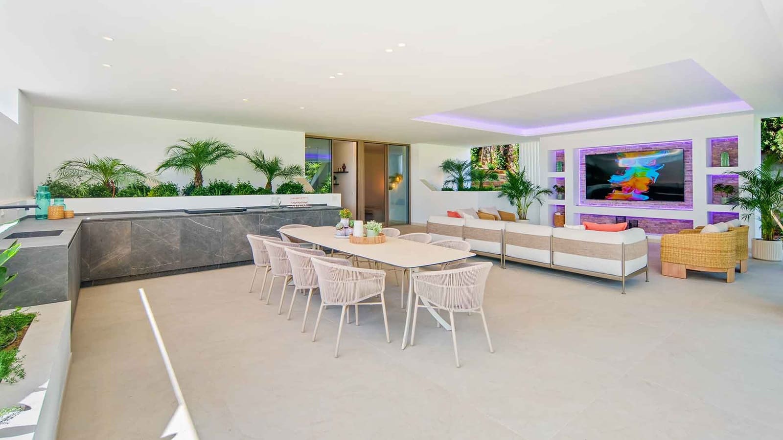 5 soverom Villa til salgs i Nueva Andalucia med svømmebasseng - € 11 750 000 (Ref: 9861792)