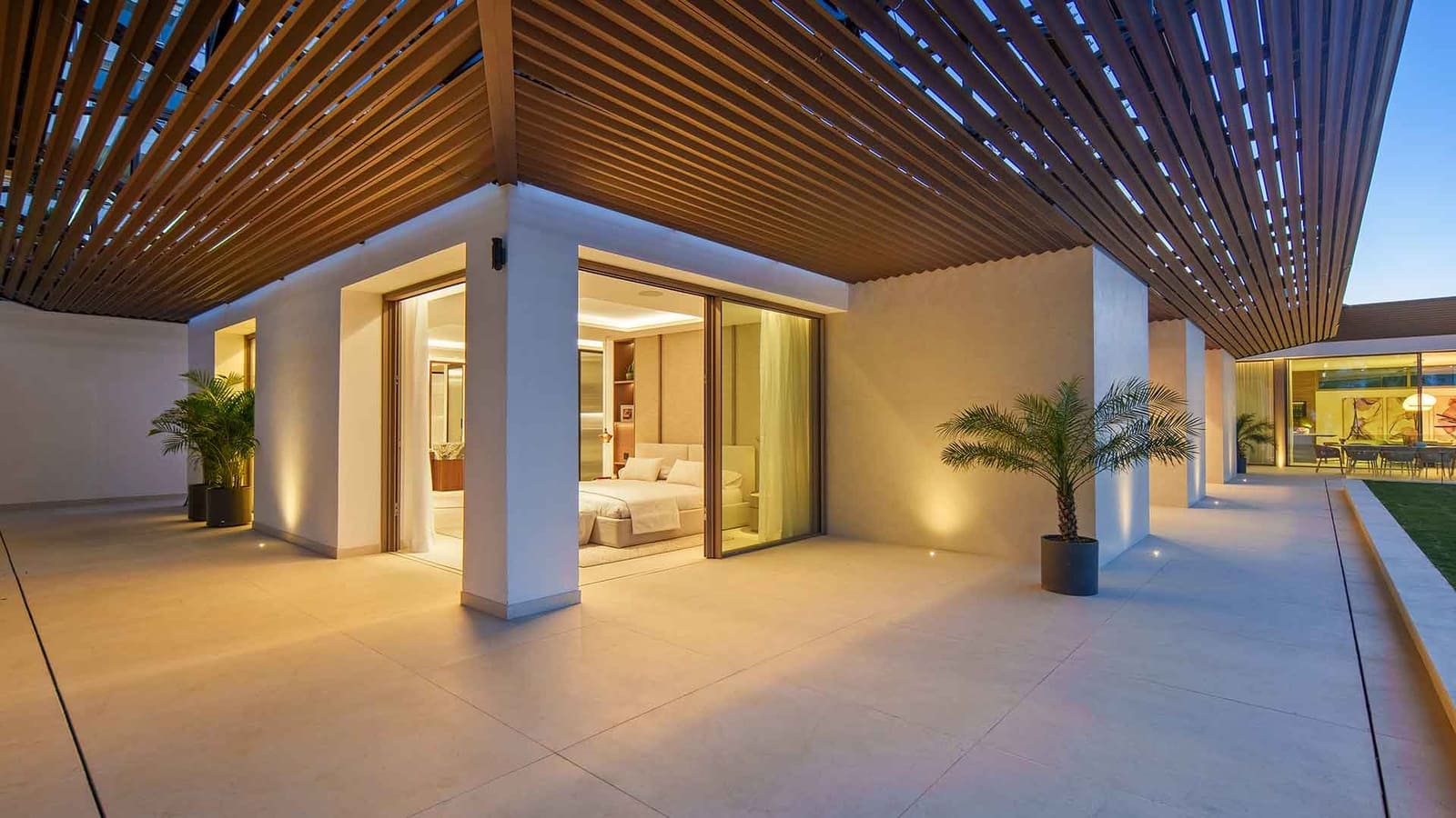 5 soverom Villa til salgs i Nueva Andalucia med svømmebasseng - € 11 750 000 (Ref: 9861792)