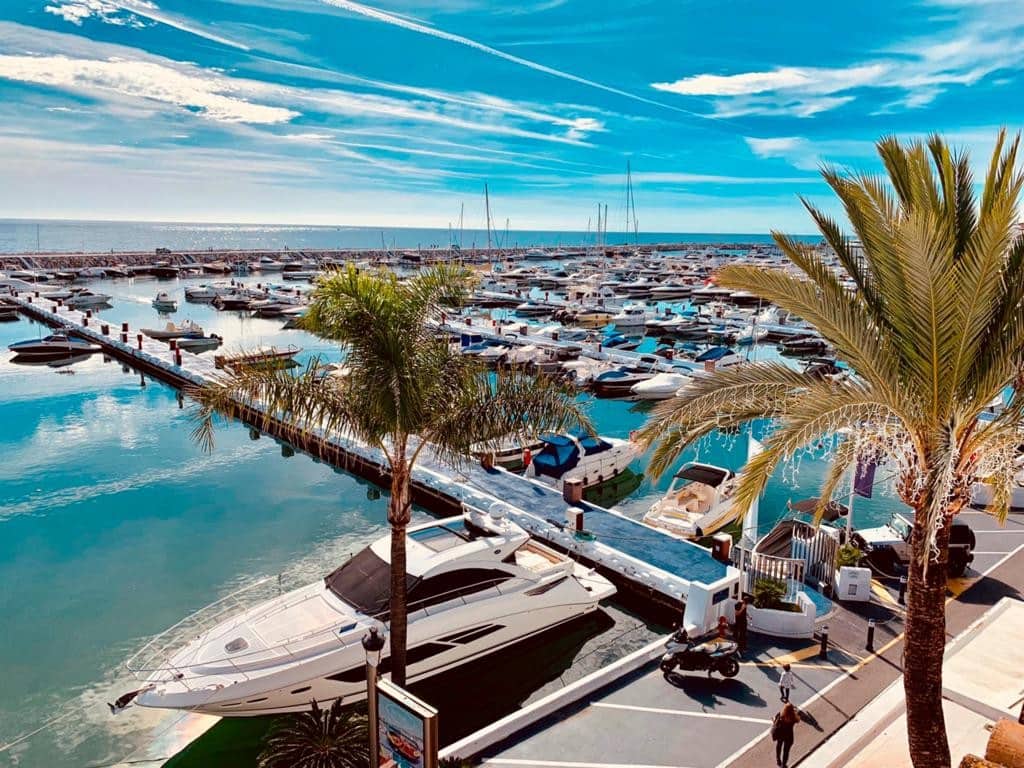3 soverom Villa til salgs i Benahavis med svømmebasseng - € 3 495 000 (Ref: 9861793)