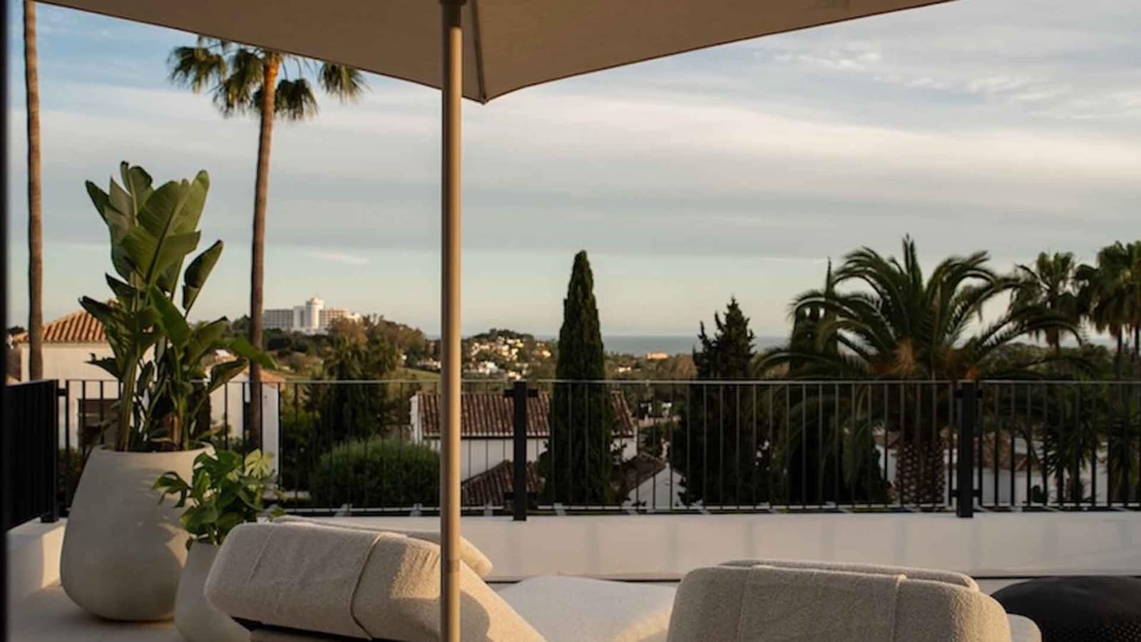 3 soverom Villa til salgs i Benahavis med svømmebasseng - € 3 495 000 (Ref: 9861793)