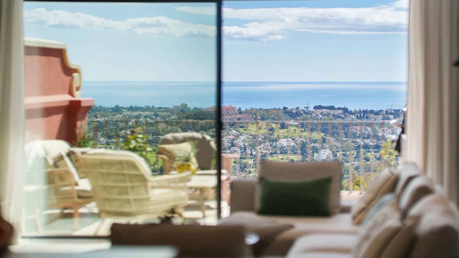 2 slaapkamer Penthouse te koop in Monte Halcones met zwembad - € 1.950.000 (Ref: 9861794)