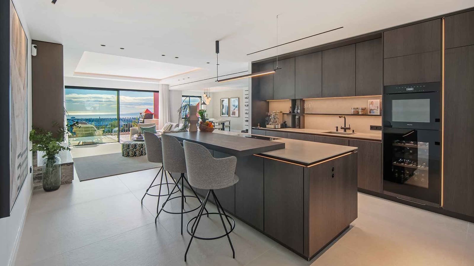 2 slaapkamer Penthouse te koop in Monte Halcones met zwembad - € 1.950.000 (Ref: 9861794)