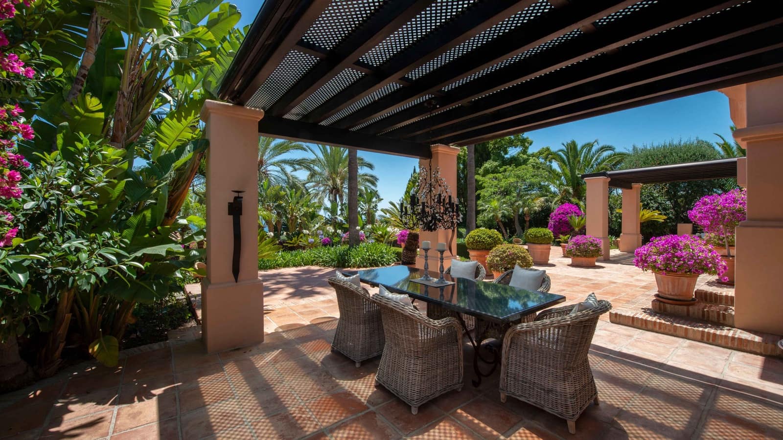 3 soverom Villa til salgs i Golden Mile med svømmebasseng - € 7 690 000 (Ref: 9890080)