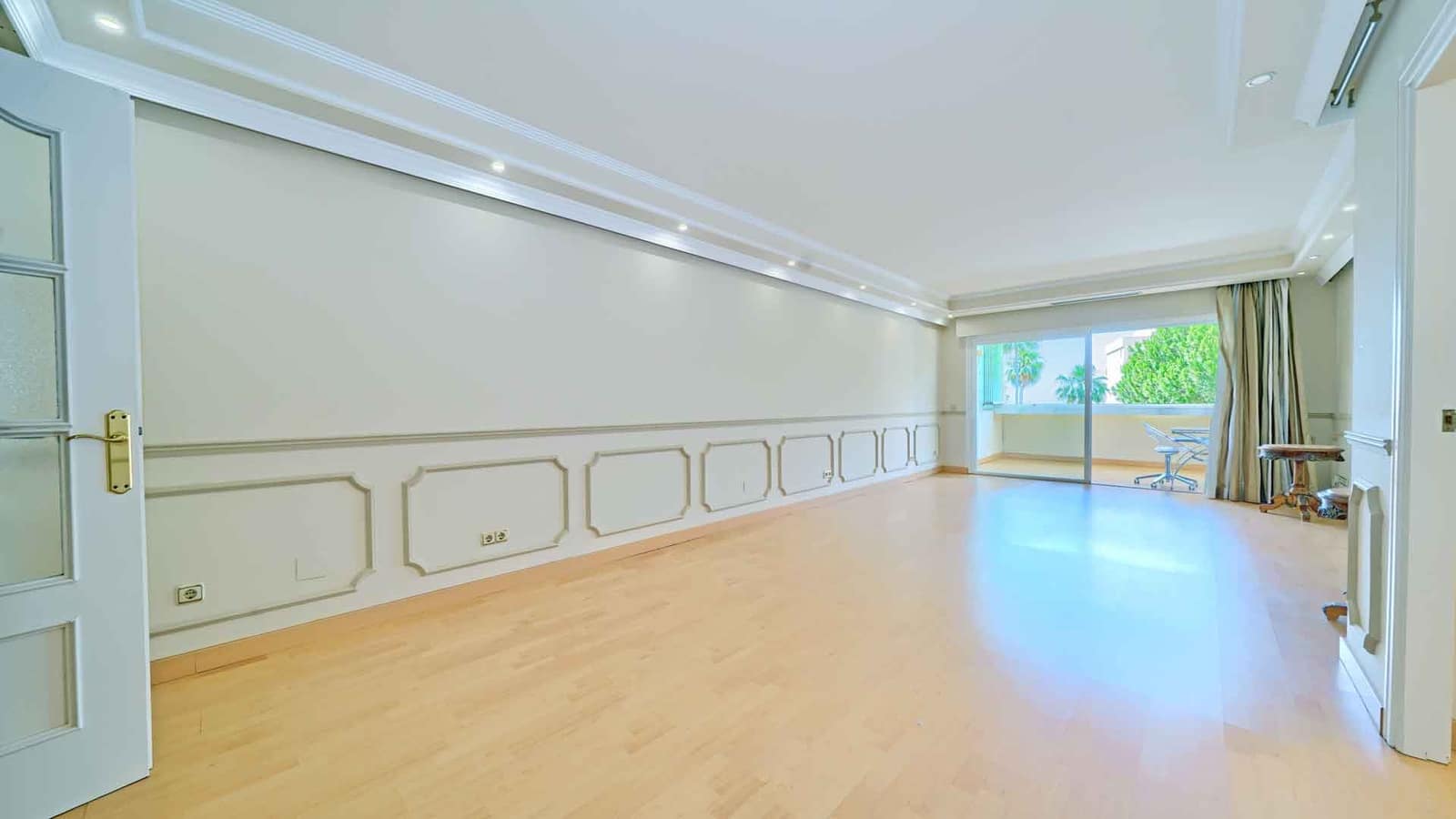 3 sovrum Lägenhet till salu i Marbella med pool - 1 550 000 € (Ref: 9899392)