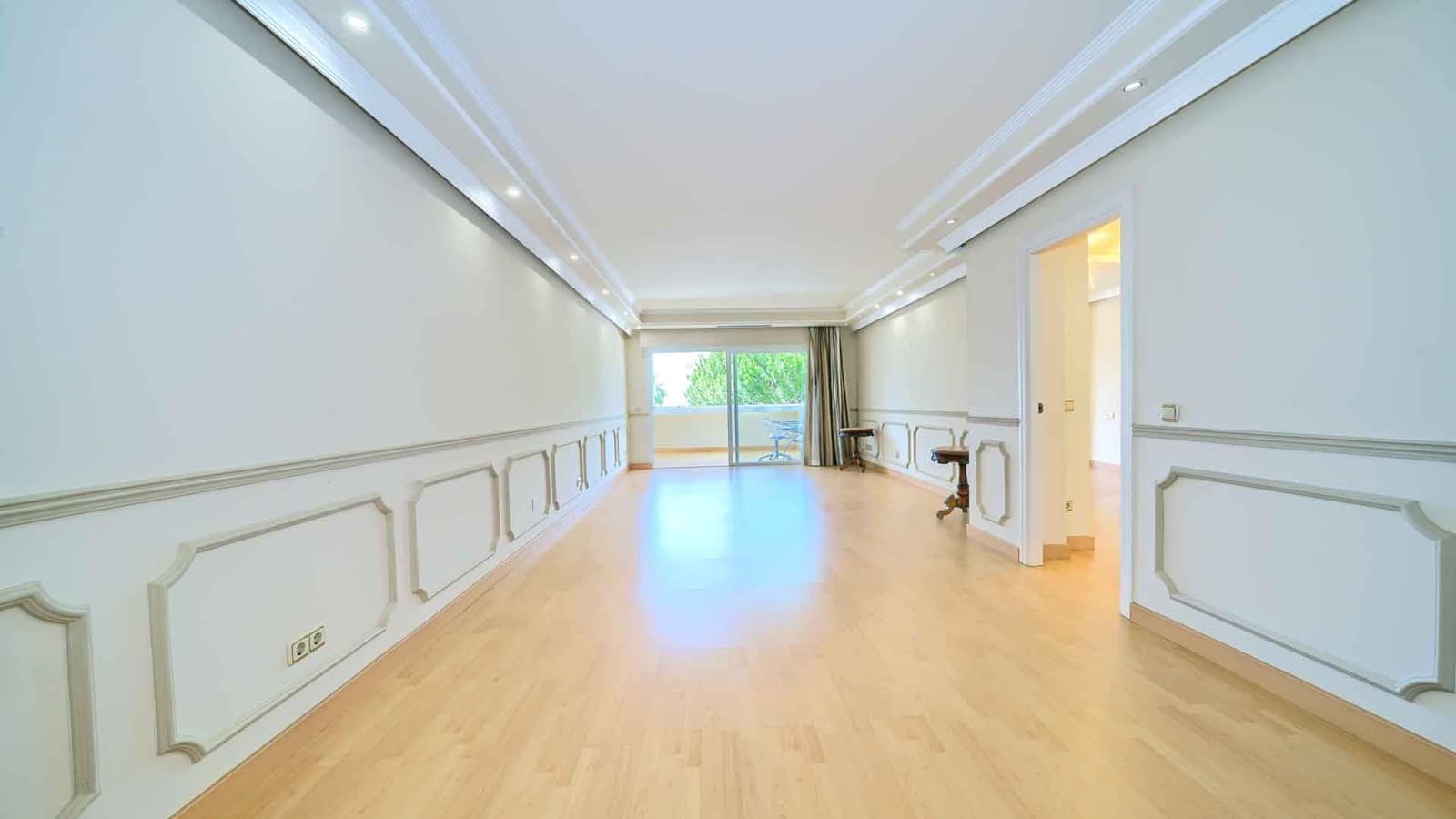 3 sovrum Lägenhet till salu i Marbella med pool - 1 550 000 € (Ref: 9899392)