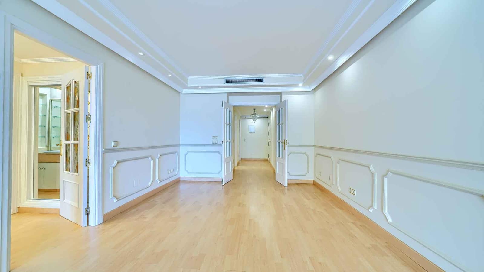 3 sovrum Lägenhet till salu i Marbella med pool - 1 550 000 € (Ref: 9899392)