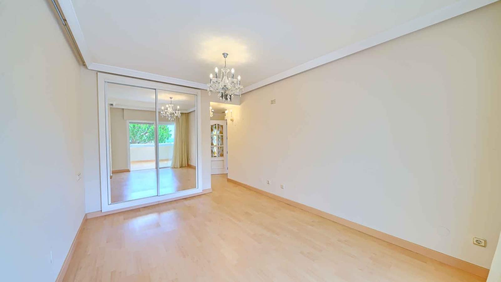 3 sovrum Lägenhet till salu i Marbella med pool - 1 550 000 € (Ref: 9899392)