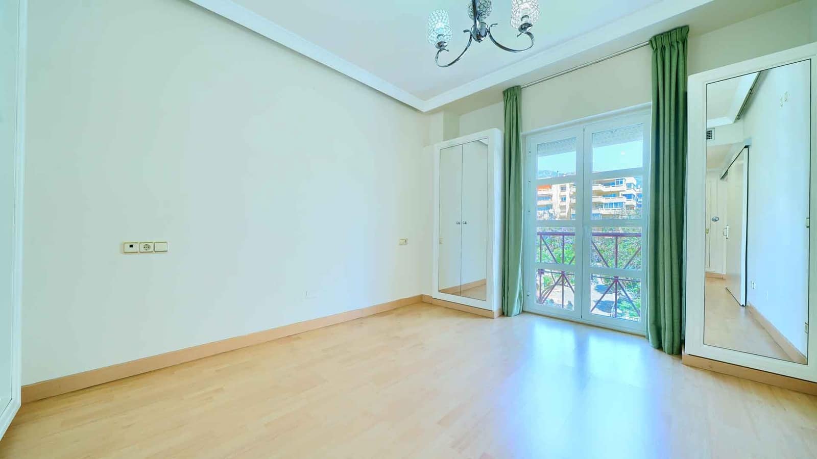 3 sovrum Lägenhet till salu i Marbella med pool - 1 550 000 € (Ref: 9899392)