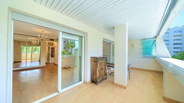 3 sovrum Lägenhet till salu i Playa Bajadilla - Puertos, Marbella med pool - 1 550 000 € (Ref: 9899392)