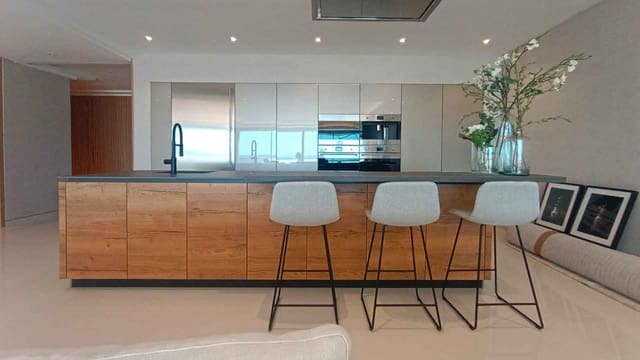 4 camera da letto Appartamento in vendita in Puerto Banus, Marbella con piscina - 5.900.000 € (Rif: 9899393)