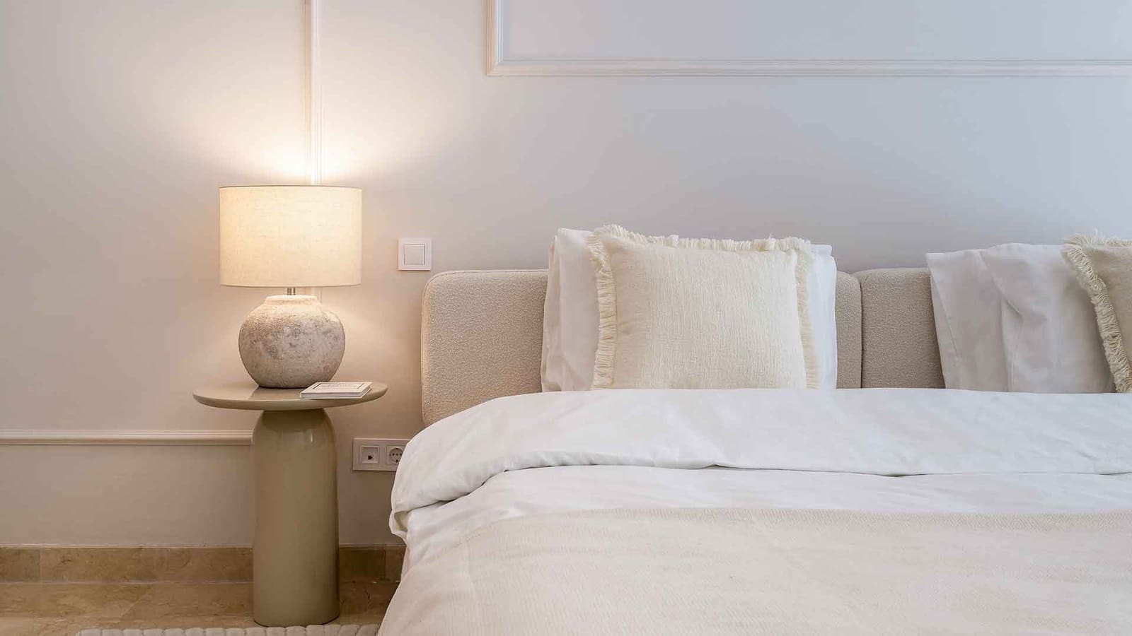 3 sovrum Lägenhet till salu i Golden Mile med pool - 995 000 € (Ref: 9899394)
