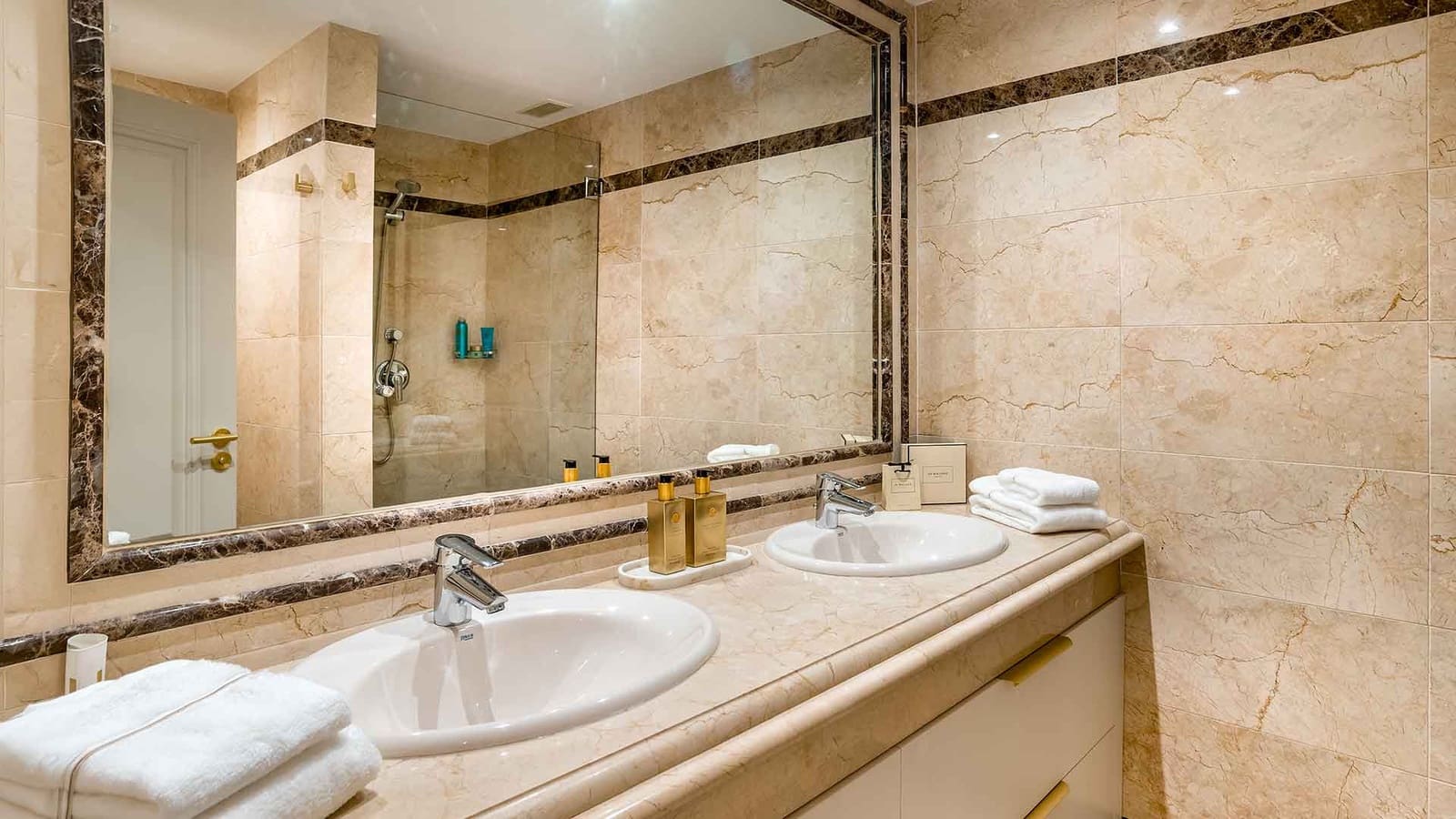 3 sovrum Lägenhet till salu i Golden Mile med pool - 995 000 € (Ref: 9899394)