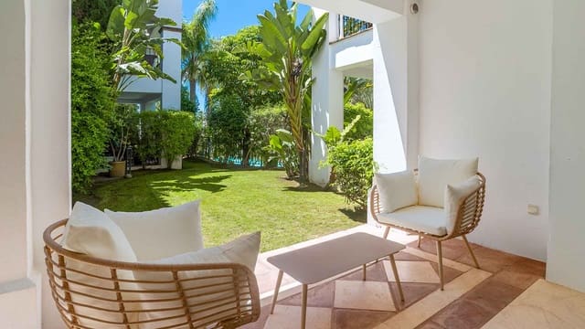 3 makuuhuone Huoneisto myytävänä paikassa Sierra Blanca, Marbella mukana uima-altaan - 995 000 € (Ref: 9899394)