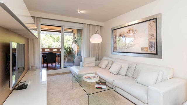 3 makuuhuone Huoneisto myytävänä paikassa Lomas De Marbella, Marbella mukana uima-altaan - 845 000 € (Ref: 9904293)