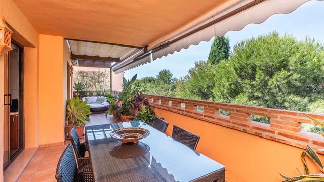 3 makuuhuone Huoneisto myytävänä paikassa Lomas De Marbella, Marbella mukana uima-altaan - 845 000 € (Ref: 9904293)