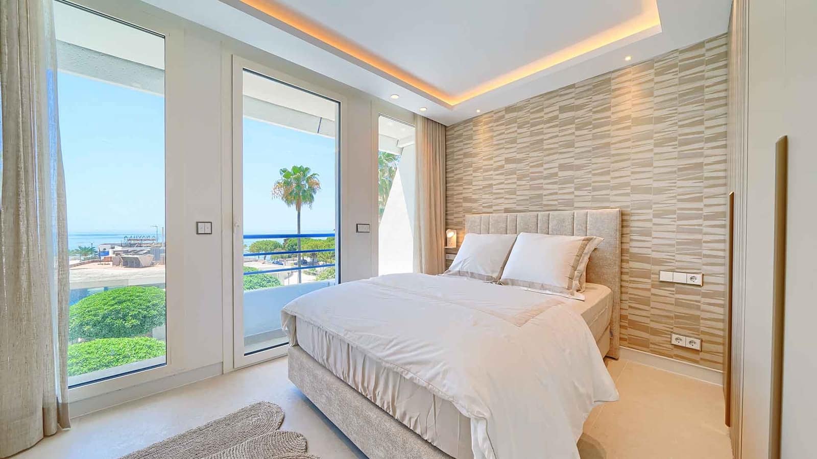 Apartamento de 3 habitaciones en Marbella en venta - 2.500.000 € (Ref: 9924339)