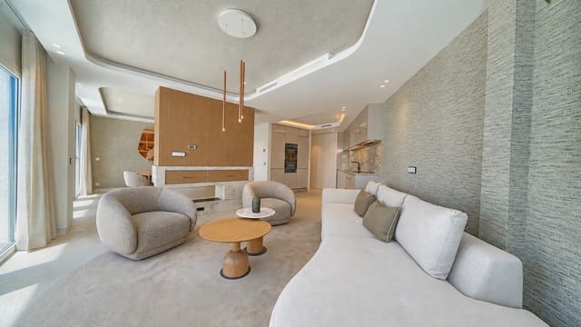 Apartamento de 3 habitaciones en Playa Bajadilla - Puertos, Marbella en venta - 2.500.000 € (Ref: 9924339)