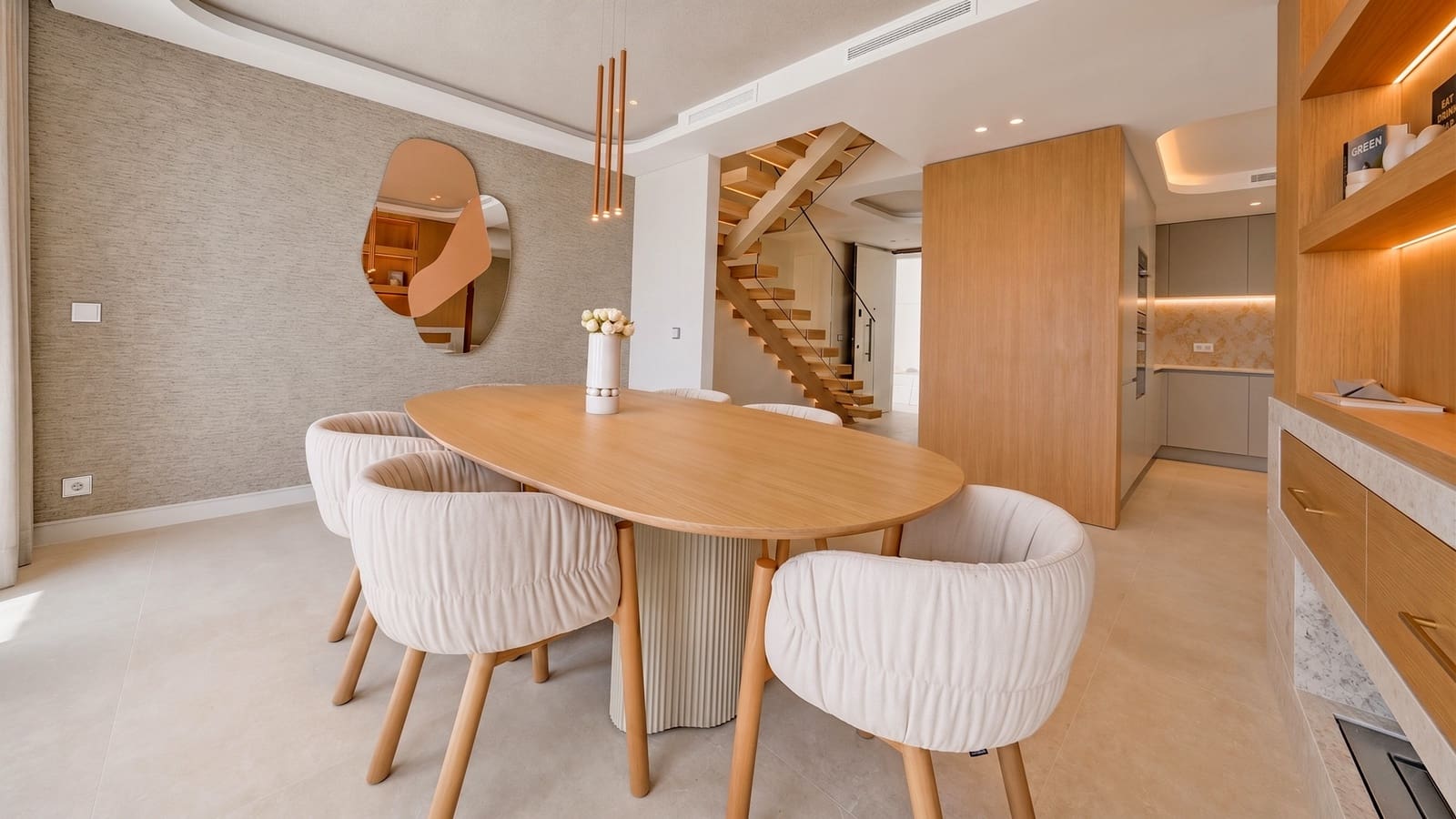 Apartamento de 3 habitaciones en Marbella en venta - 2.500.000 € (Ref: 9924339)