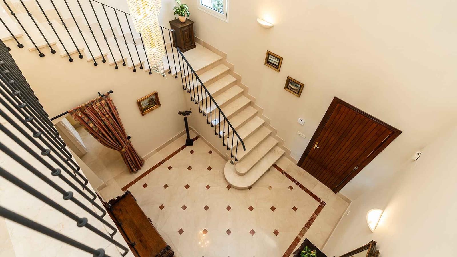 5 soverom Villa til salgs i Golden Mile med svømmebasseng - € 5 500 000 (Ref: 9929079)