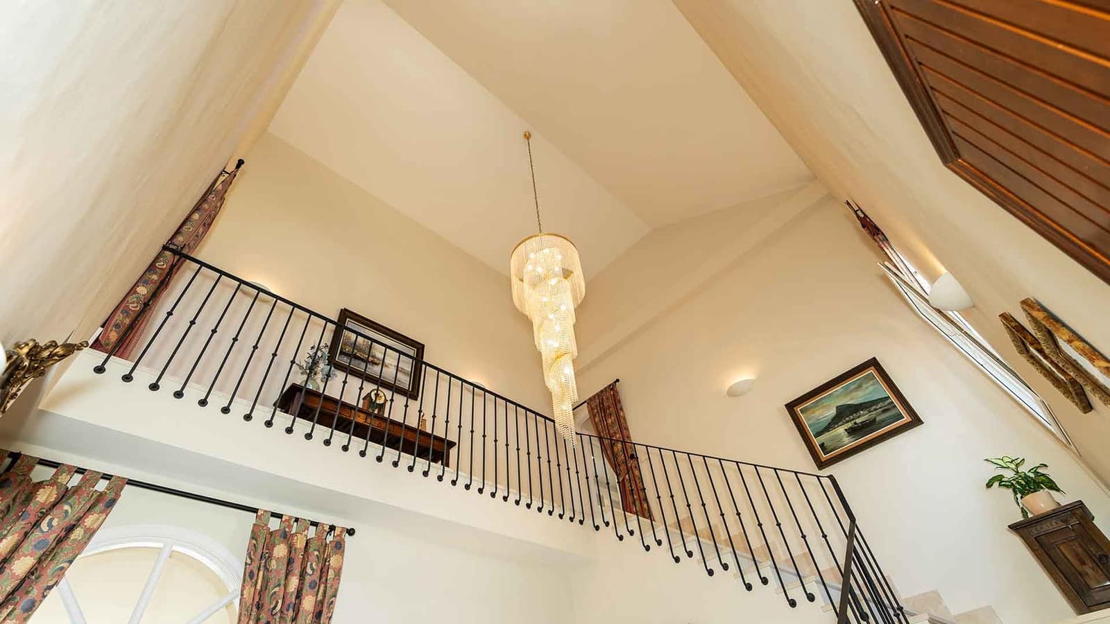 5 soverom Villa til salgs i Golden Mile med svømmebasseng - € 5 500 000 (Ref: 9929079)