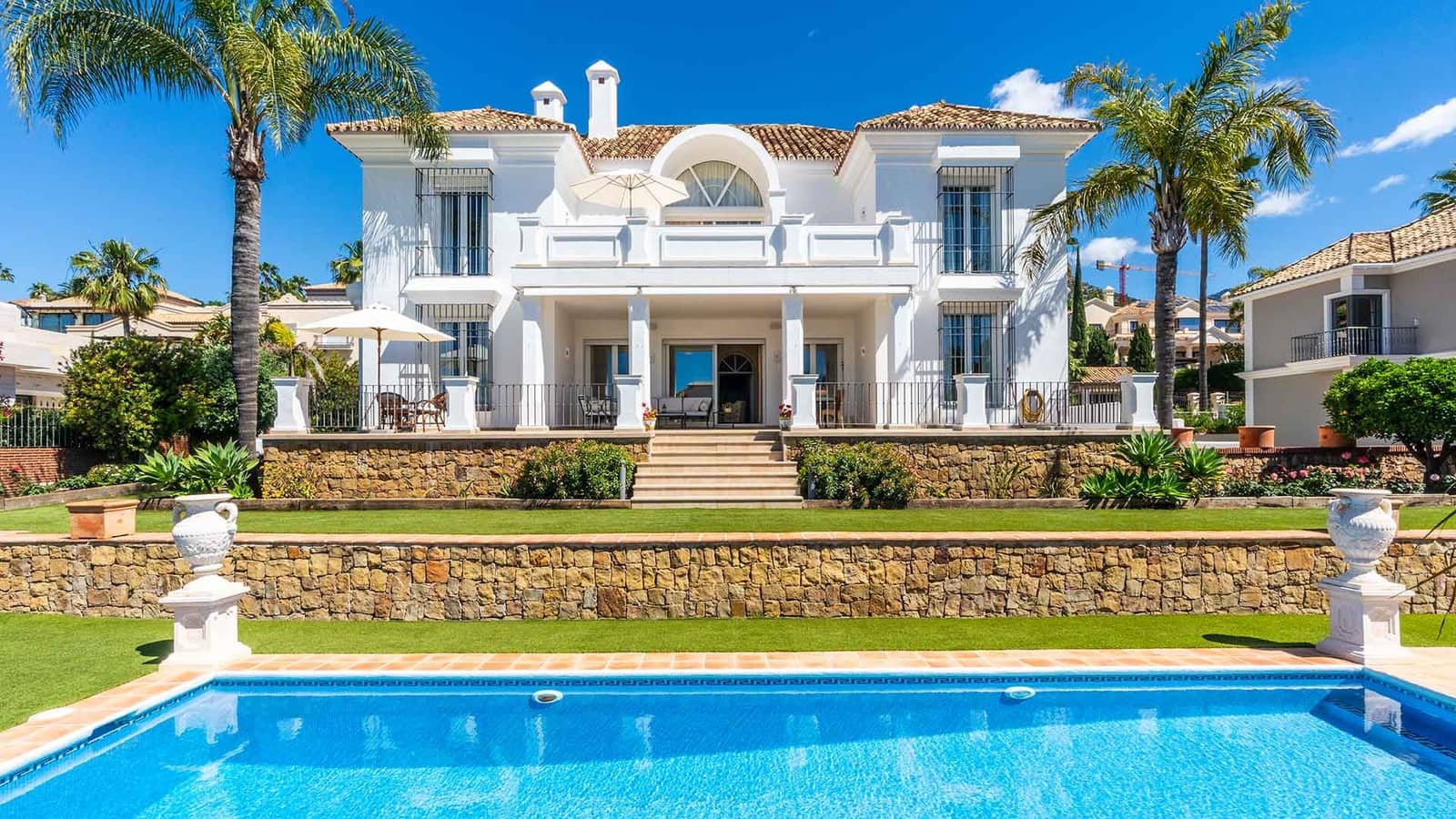 5 soverom Villa til salgs i Golden Mile med svømmebasseng - € 5 500 000 (Ref: 9929079)