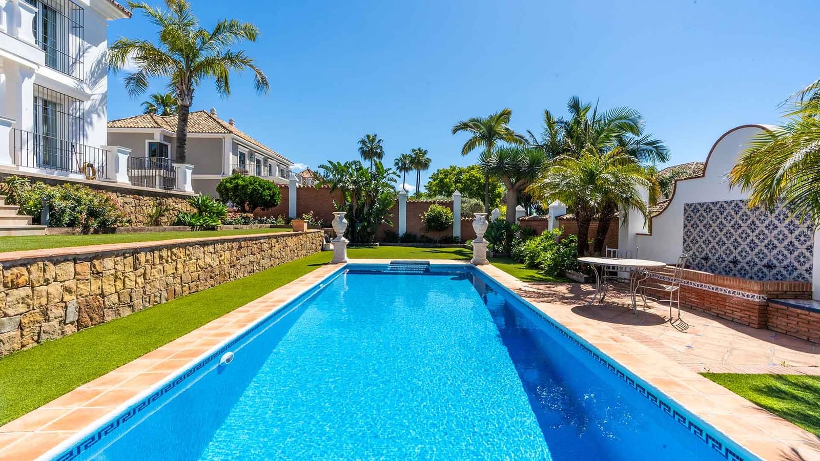 5 soverom Villa til salgs i Golden Mile med svømmebasseng - € 5 500 000 (Ref: 9929079)