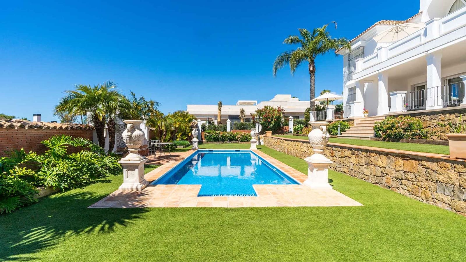 5 soverom Villa til salgs i Golden Mile med svømmebasseng - € 5 500 000 (Ref: 9929079)