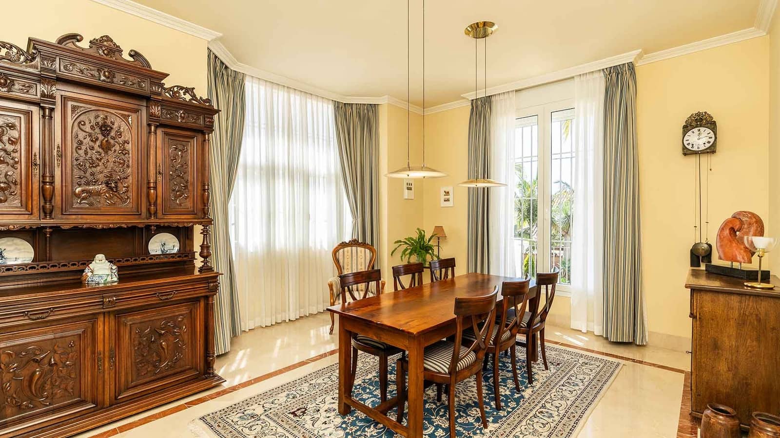 5 soverom Villa til salgs i Golden Mile med svømmebasseng - € 5 500 000 (Ref: 9929079)
