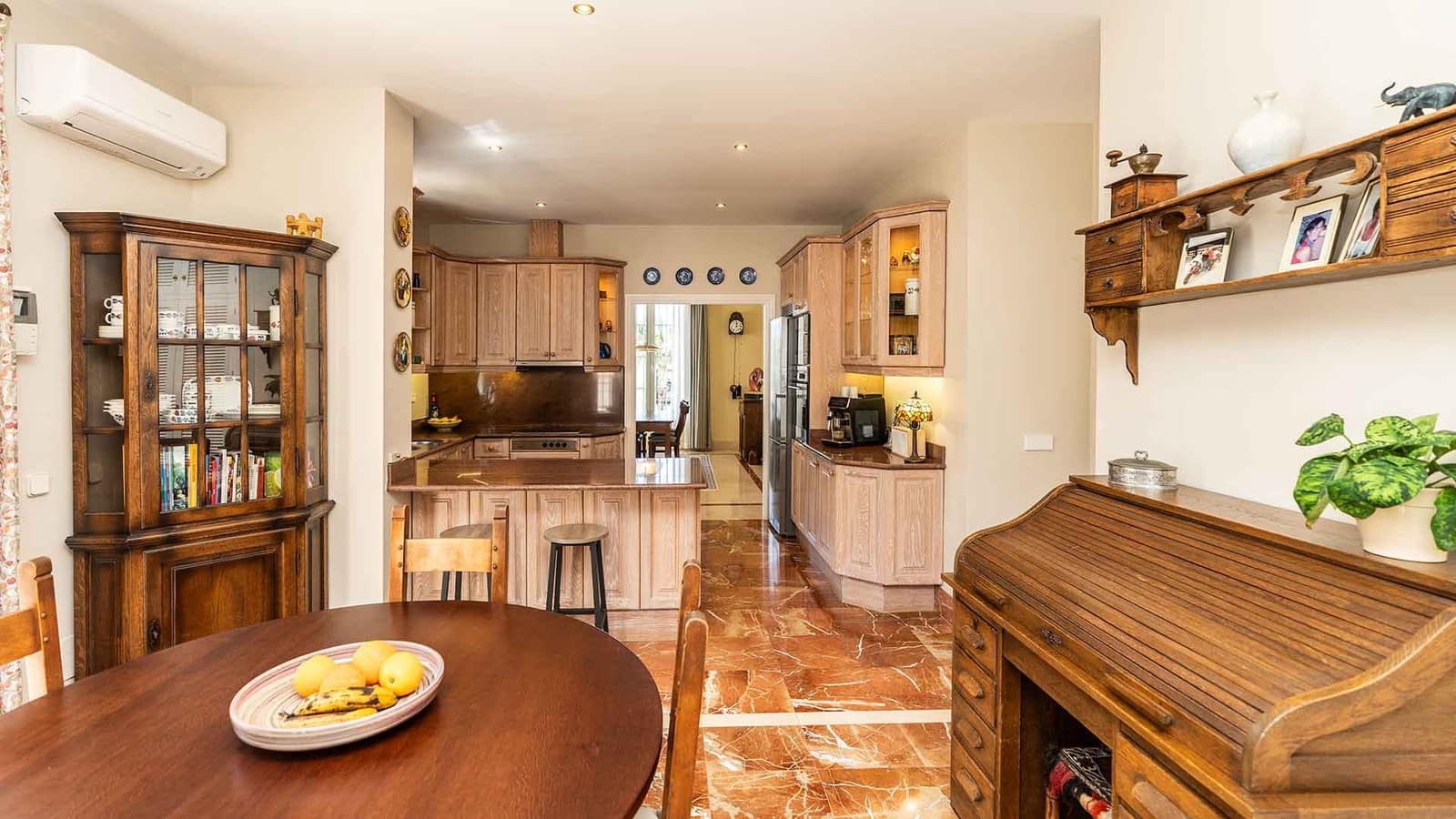 5 soverom Villa til salgs i Golden Mile med svømmebasseng - € 5 500 000 (Ref: 9929079)