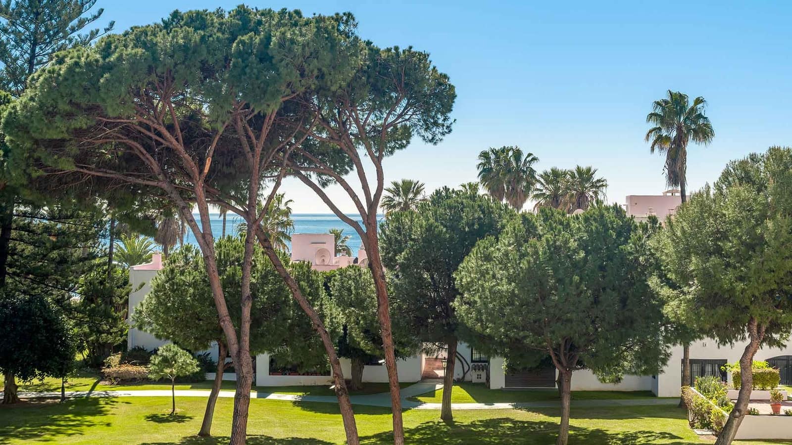 3 soverom Leilighet til salgs i Puerto Banus - € 2 990 000 (Ref: 9936098)