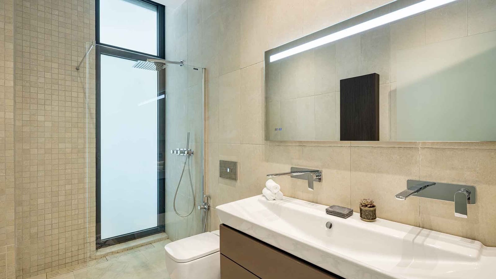 5 bedroom Villa for sale in Nueva Andalucia with pool - € 3,950,000 (Ref: 9936099)