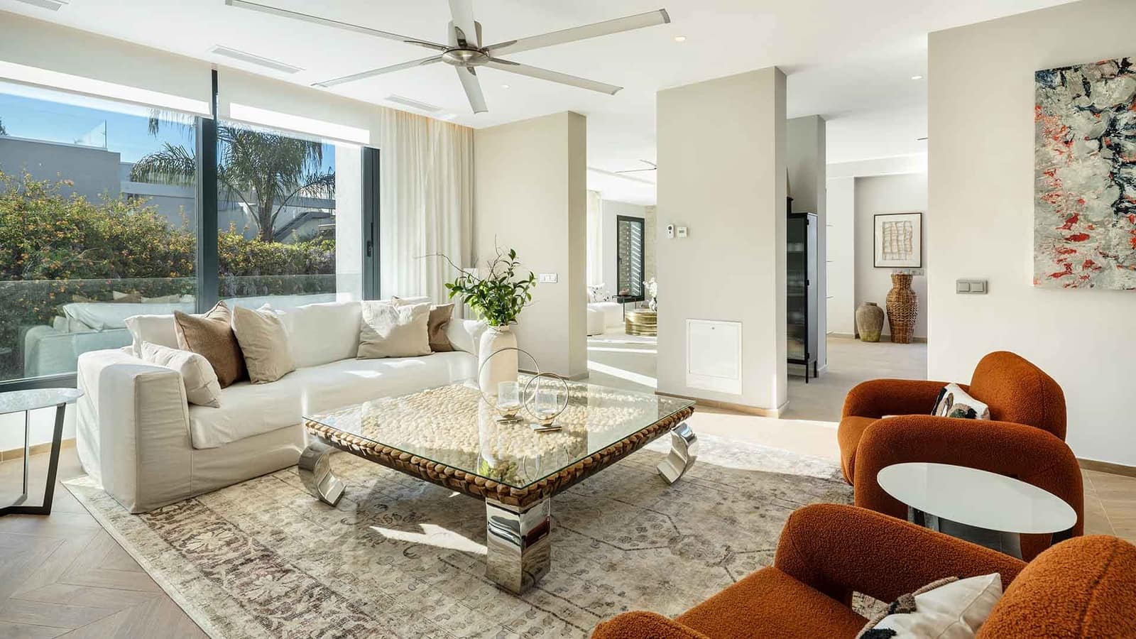5 bedroom Villa for sale in Nueva Andalucia with pool - € 3,950,000 (Ref: 9936099)