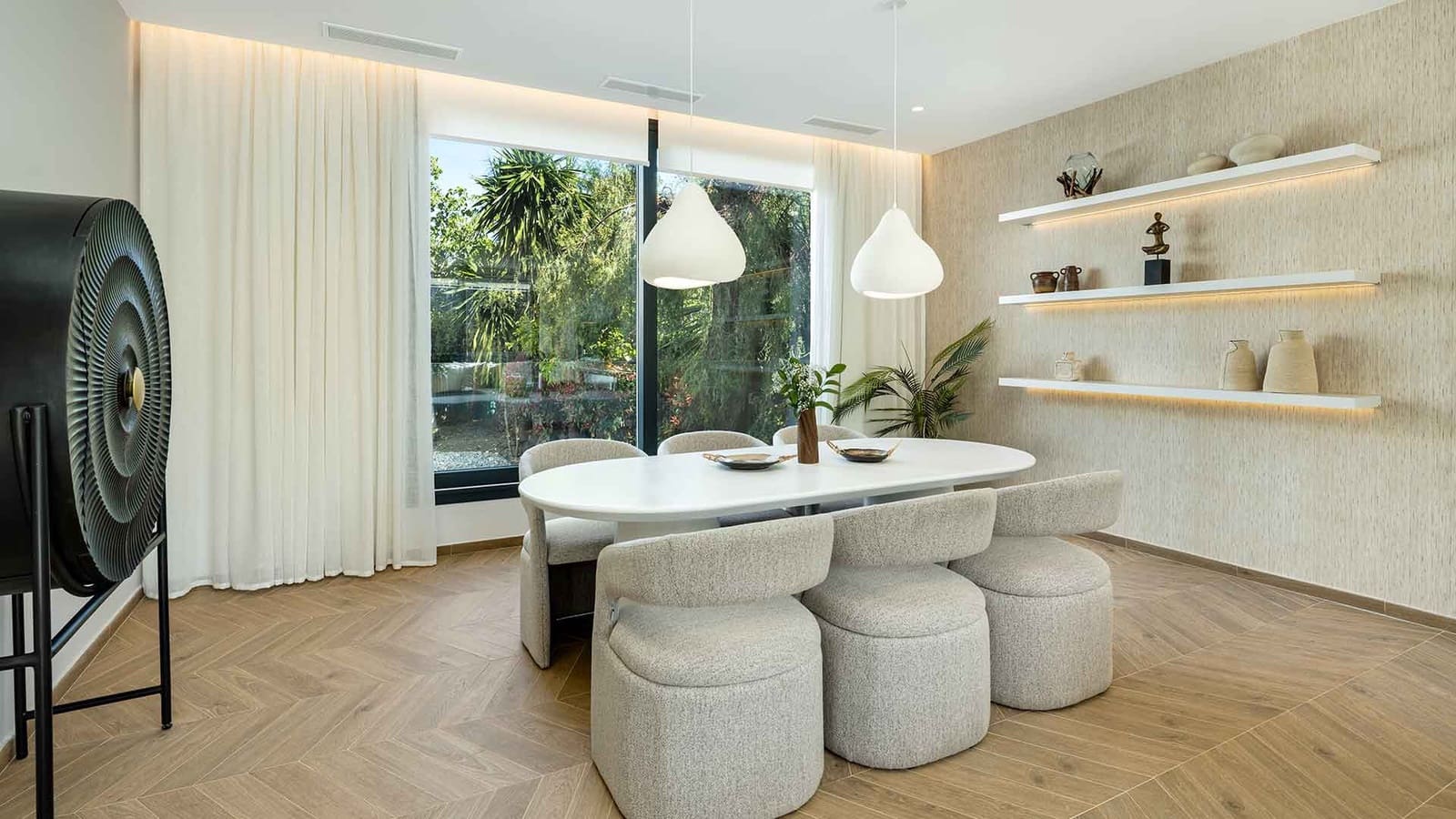 5 bedroom Villa for sale in Nueva Andalucia with pool - € 3,950,000 (Ref: 9936099)