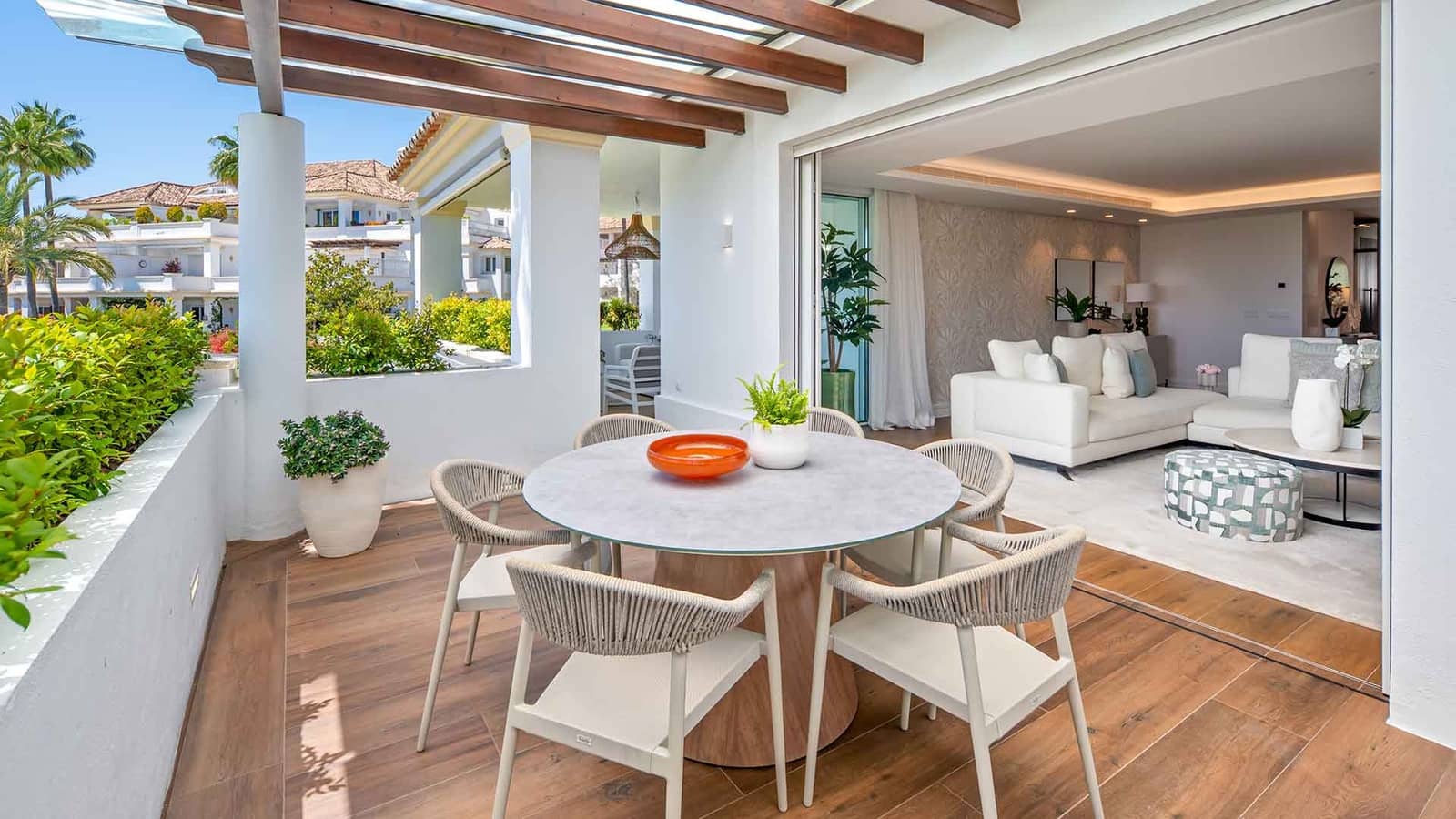 3 soverom Leilighet til salgs i Golden Mile med svømmebasseng - € 2 495 000 (Ref: 9936100)